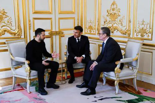 Macron e Starmer rompono gli indugi: una task force a Kiev