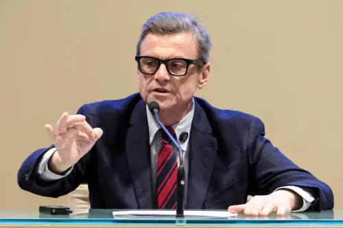 "Due popoli, due Stati". Renzi e Calenda al Parenti