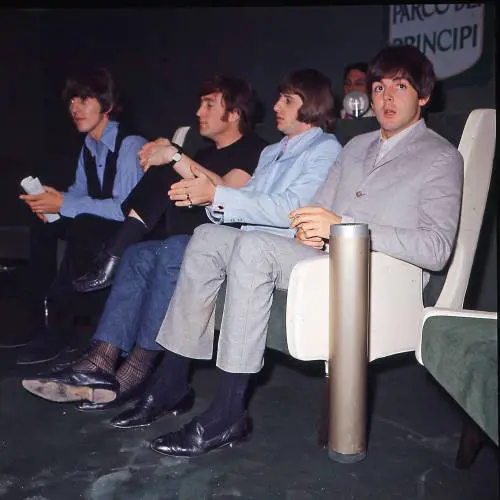 I Beatles e quel concerto a Roma finito prima per il cappello rubato a John Lennon