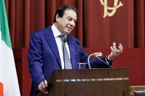 Governo a caccia di 4 miliardi a favore del ceto medio