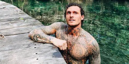 Iovino in aula: "Sto con Ilary dal 2020"