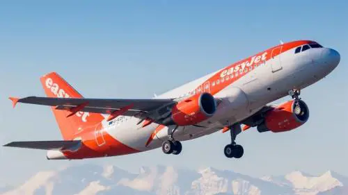 Easyjet, decolla la base a Linate: 22 rotte per l'Europa