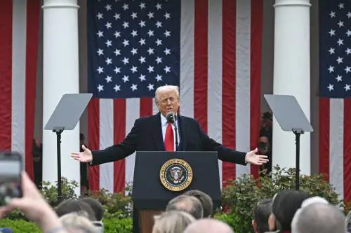 "Farà crollare l'economia cinese": la mossa di Trump che spaventa Xi