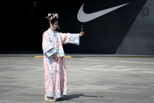 Prodotte in Asia, crollo sneakers