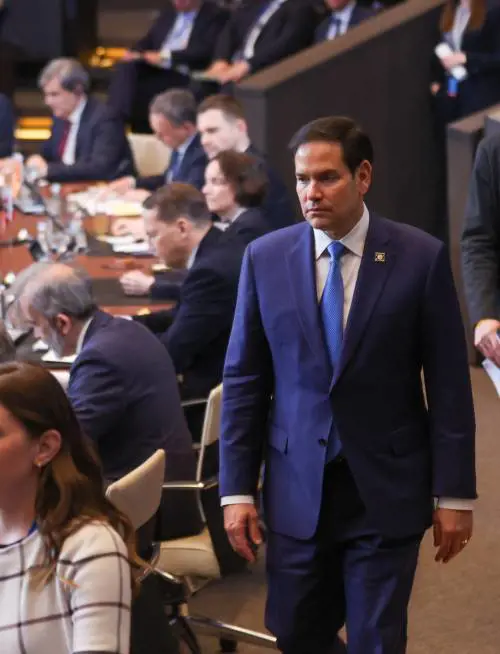 Rubio: "Gli Usa nella Nato. Ma ora 5% del Pil in difesa"