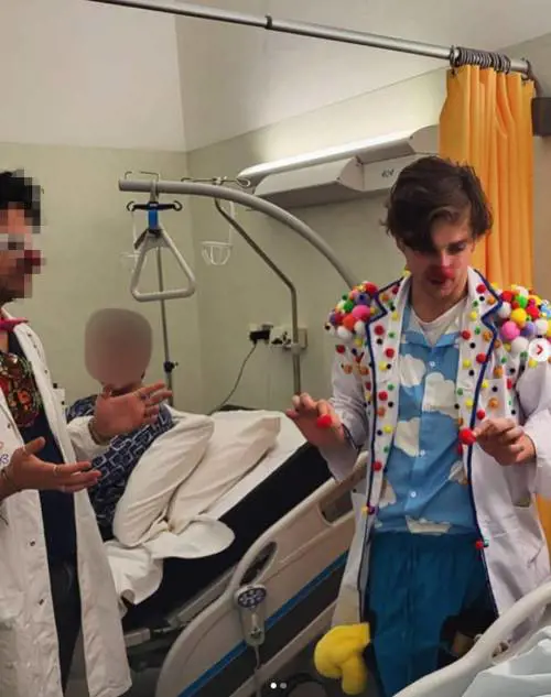 Stroncato da un malore a 26 anni il clown amico dei bimbi ricoverati