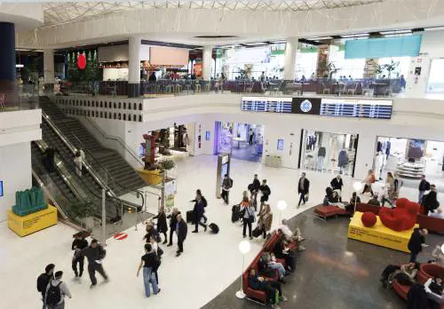 Design italiano, tre icone in mostra a Milano Linate