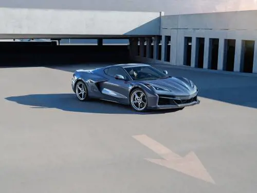 Chevrolet Corvette E-Ray, l'evoluzione di un mito