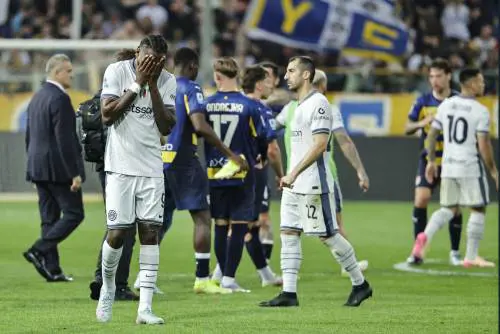 È di nuovo un'Inter a metà. Dal Parma che regalo per Conte