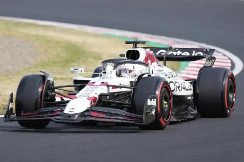 F1, in Giappone vince Verstappen davanti alle McLaren. Leclerc 4°, Hamilton 7°