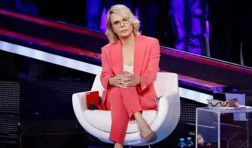 Amici 2025: anticipazioni, eliminati ed ospiti della quinta serata