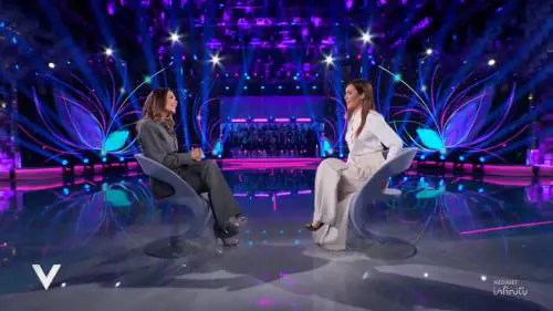 Blasi-Toffanin, frecciatine a Verissimo: "Non sono più la tua migliore amica", "Sei gelosa della Hunziker?"