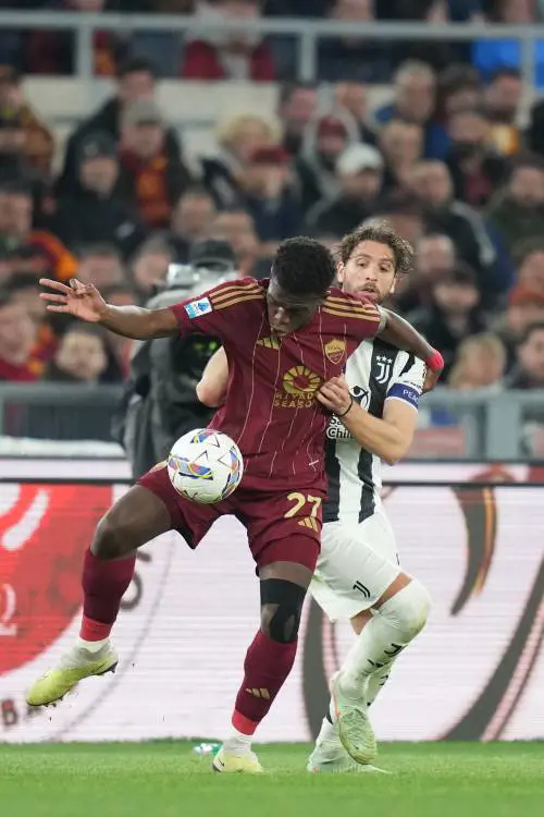 Roma-Juventus 1-1, Shomurodov risponde a Locatelli 