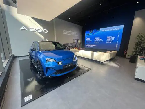 "Lightness & Design": Alpine porta la leggerezza al Fuorisalone di Milano