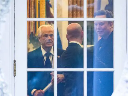 Il tentativo (a vuoto) di Musk con Trump. Gli insulti a Navarro. "È un vero idiota"