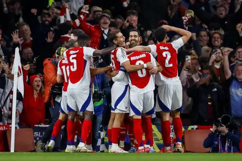 Arsenal, tris in 17’. Travolto il Real
