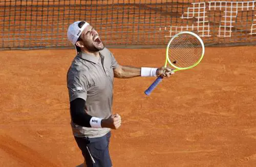 Berrettini è tornato. E porta il numero 1 in regalo a Sinner