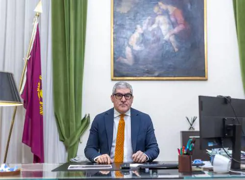 Un'impresa su tre denuncia furti su internet o nei negozi