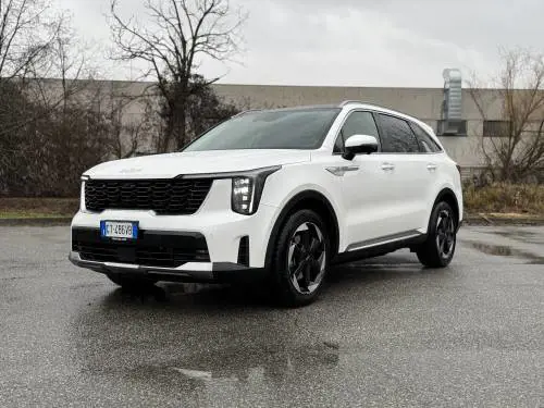 KIA Sorento HEV: quando l’ibrido (full) c’è e funziona bene