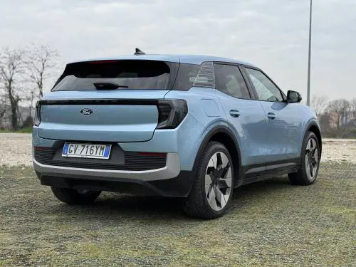 Ford Explorer EV: guarda la gallery del nuovo SUV americano