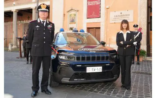 Jeep Avenger elettrica si unisce alla flotta dell’Arma dei Carabinieri