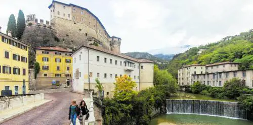 Cortili, scorci e portoni: trekking urbano alla scoperta di Trento e Rovereto