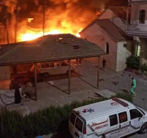 Gaza, raid israeliano colpisce ospedale Al-Ahli: evacuati pazienti e feriti