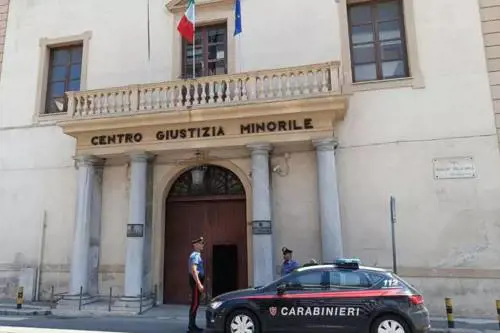 La fuga da film al cacere minorile di Palermo: in 3 evadono calandosi con le lenzuola