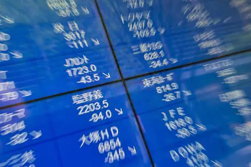 La grande fuga dalla Borsa di Londra. Nuove quotazioni ai minimi da 30 anni