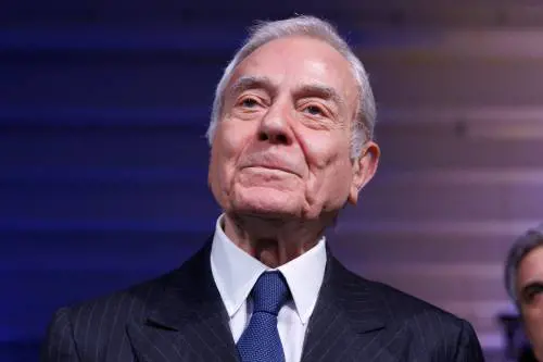 Incontri, consigli e mail. I 90 anni operativi dello "zio" Gianni Letta