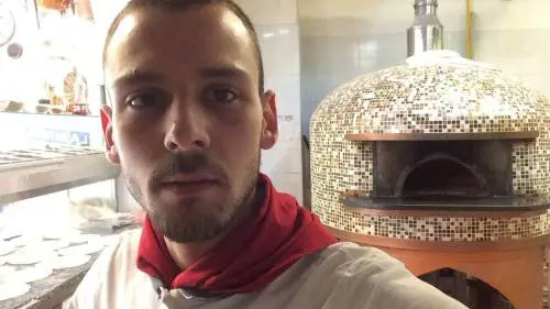 I sogni, l’intossicazione, il suicidio "impossibile: l’ultima misteriosa notte di Eduardo