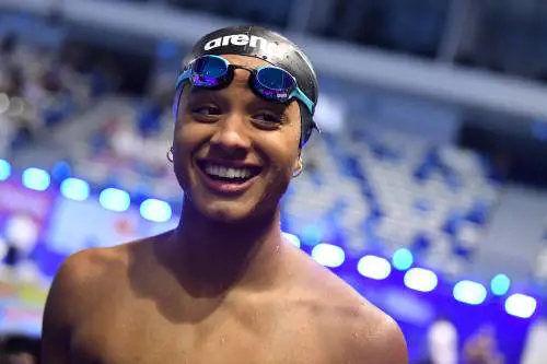 Sara Curtis ancor più "Divina": doppio record italiano sui 50 stile libero