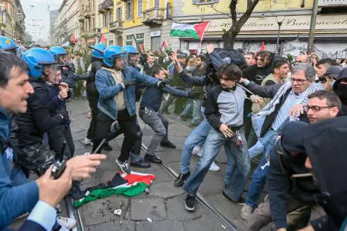 "Giorno di lotta". I Propal preparano le barricate per il 25 aprile