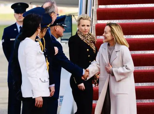Meloni alla Casa Bianca per facilitare un incontro tra Donald e Ursula