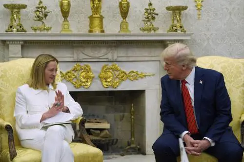 "L'Occidente di nuovo grande". Meloni-Trump, missione compiuta