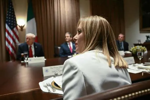 Pranzo light e tanti elogi. "Giorgia, gran persona. Amica e miglior alleato"