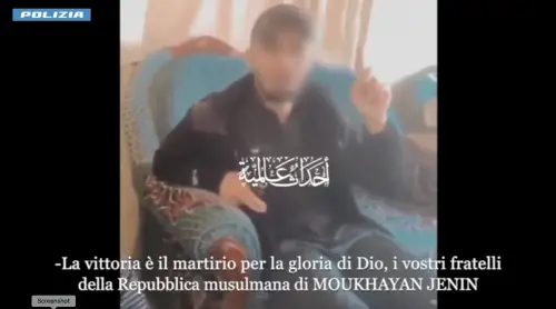Immagini dal video della polizia