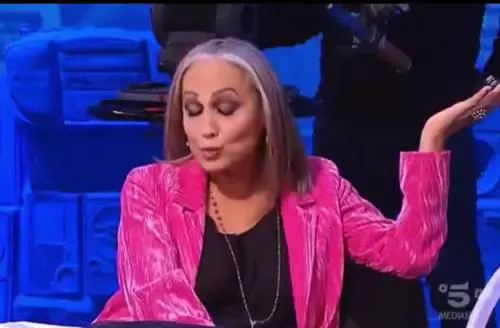"Volevo mettermi in gioco". L'allievo di Amici scoppia in lacrime in diretta. La Celentano...