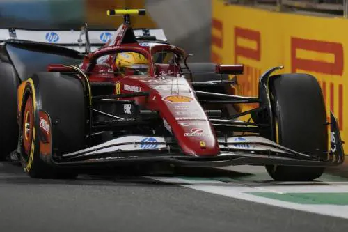 F1, in Arabia la Ferrari torna sul podio con Leclerc. Vince Piastri, Hamilton 7°
