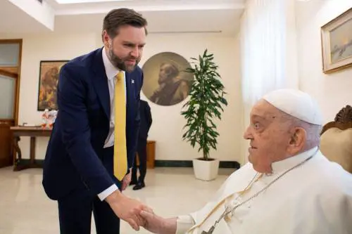 Uova di Pasqua e auguri. La distensione con gli Usa nell'ultima visita di Vance