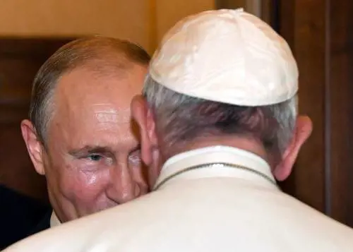 Tutti i leader del mondo ricordano Bergoglio: "Un uomo di pace"