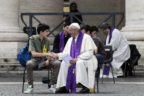I giovani del Giubileo: "Eravamo venuti per vederlo..."
