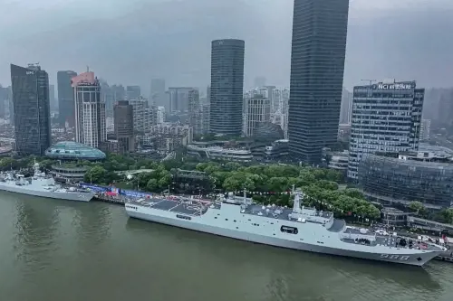Pechino punta sulla maxi nave d'assalto anfibia: ecco la Type 075 Hainan 