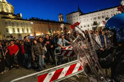 "Sobrio", l'aggettivo che ubriaca la sinistra