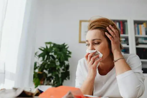 Epistassi: cosa fare e cosa non fare quando esce il sangue dal naso