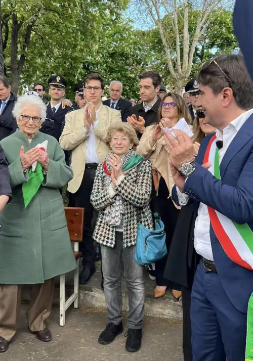 "Sanguisuga ebrea", "nazista": ancora odio social su Liliana Segre
