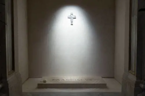 Il pressappochismo scolpito nel marmo