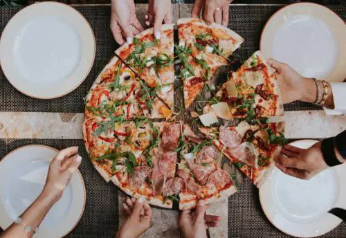 Over, 3 ricette per una serata conviviale con gli amici