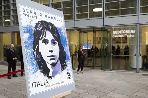 "Un consiglio straordinario per fare i conti col passato"