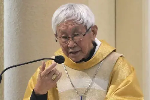 Le mosse di Zen, il cardinale anti-Cina: la sfida a Parolin per l'intesa con Pechino